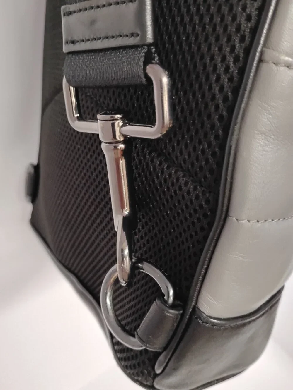 Coach sporty sling